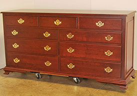 C-0141 Dresser