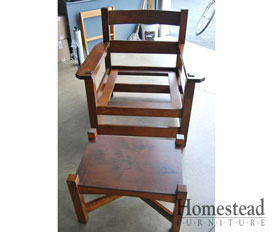 C-501 Chair w/ Ottoman