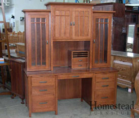 C-313 Desk with Hutch